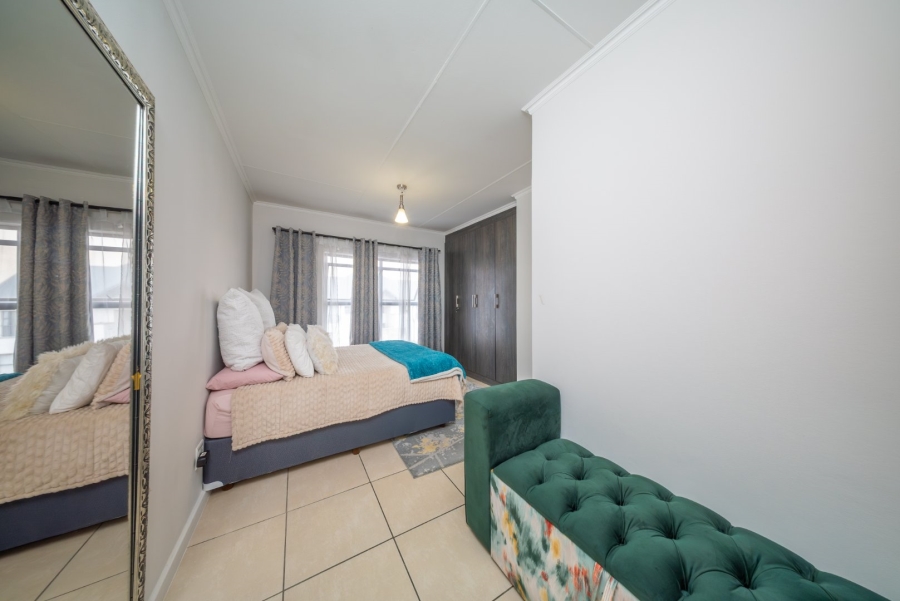 2 Bedroom Property for Sale in Greenstone Hill Gauteng