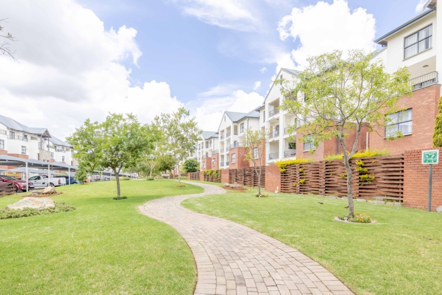 2 Bedroom Property for Sale in Greenstone Hill Gauteng