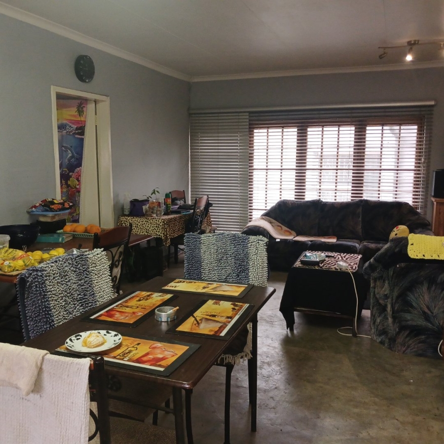 5 Bedroom Property for Sale in Elspark Gauteng