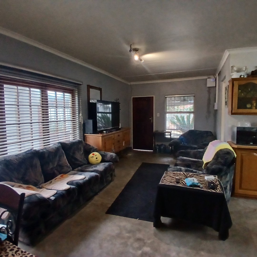 5 Bedroom Property for Sale in Elspark Gauteng