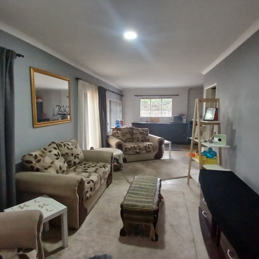5 Bedroom Property for Sale in Elspark Gauteng