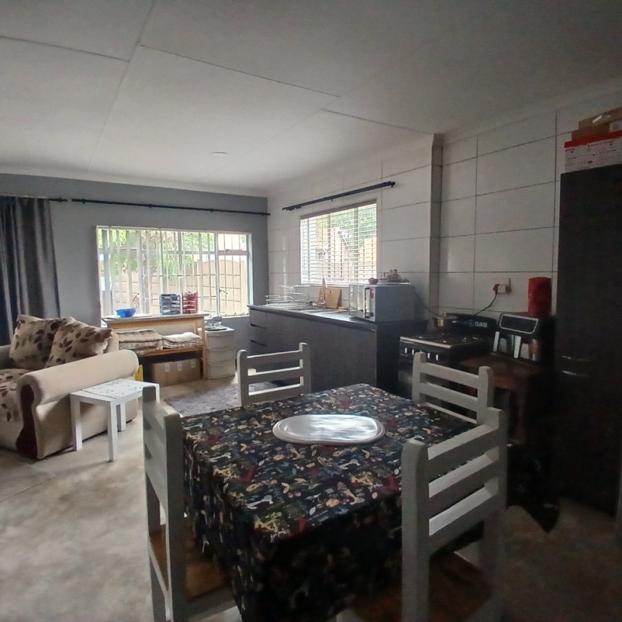5 Bedroom Property for Sale in Elspark Gauteng