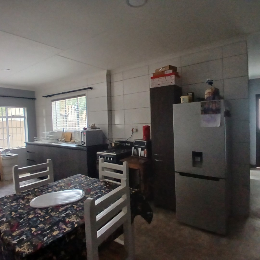 5 Bedroom Property for Sale in Elspark Gauteng