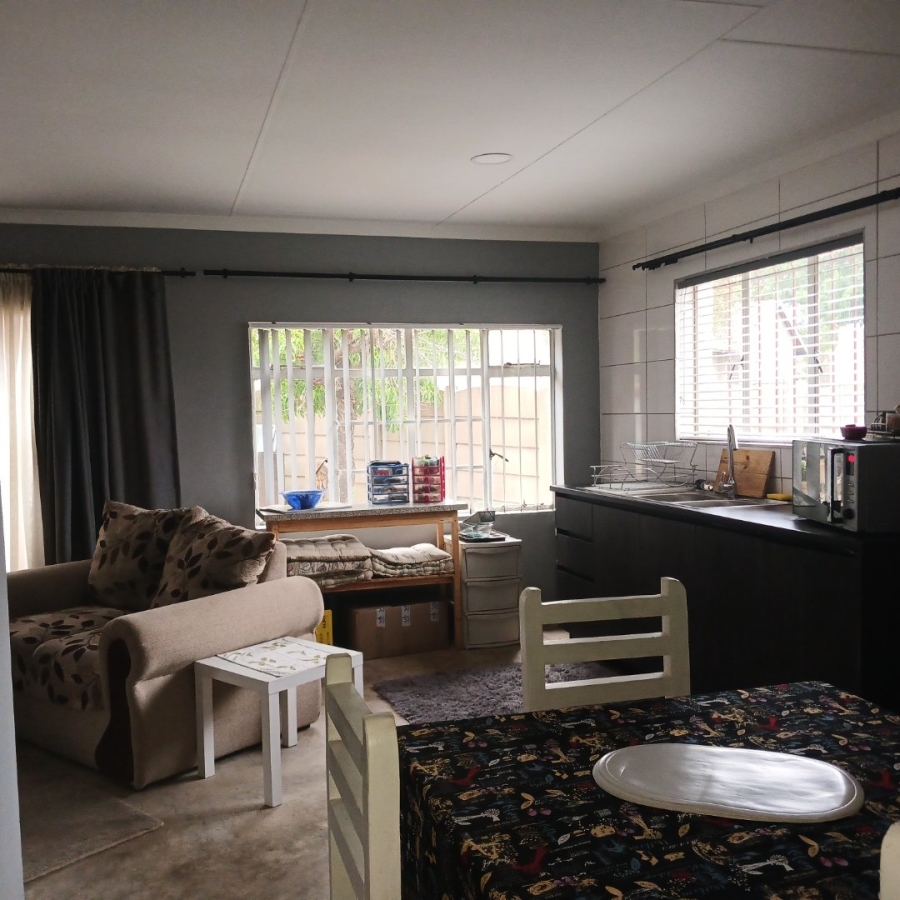 5 Bedroom Property for Sale in Elspark Gauteng