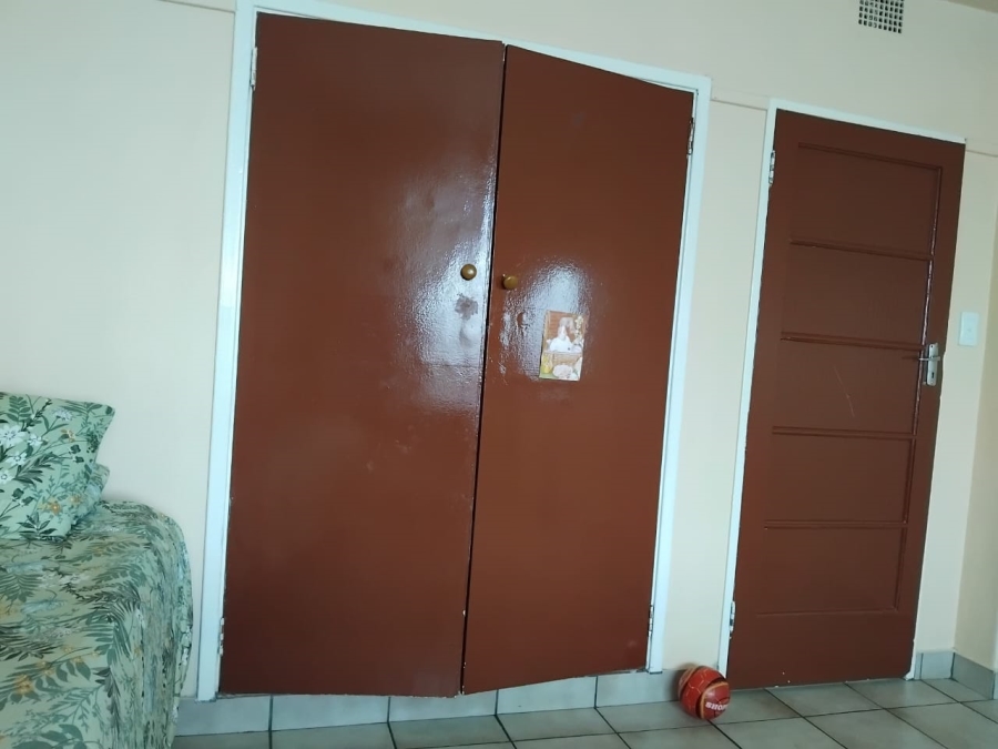 1 Bedroom Property for Sale in Springs Central Gauteng