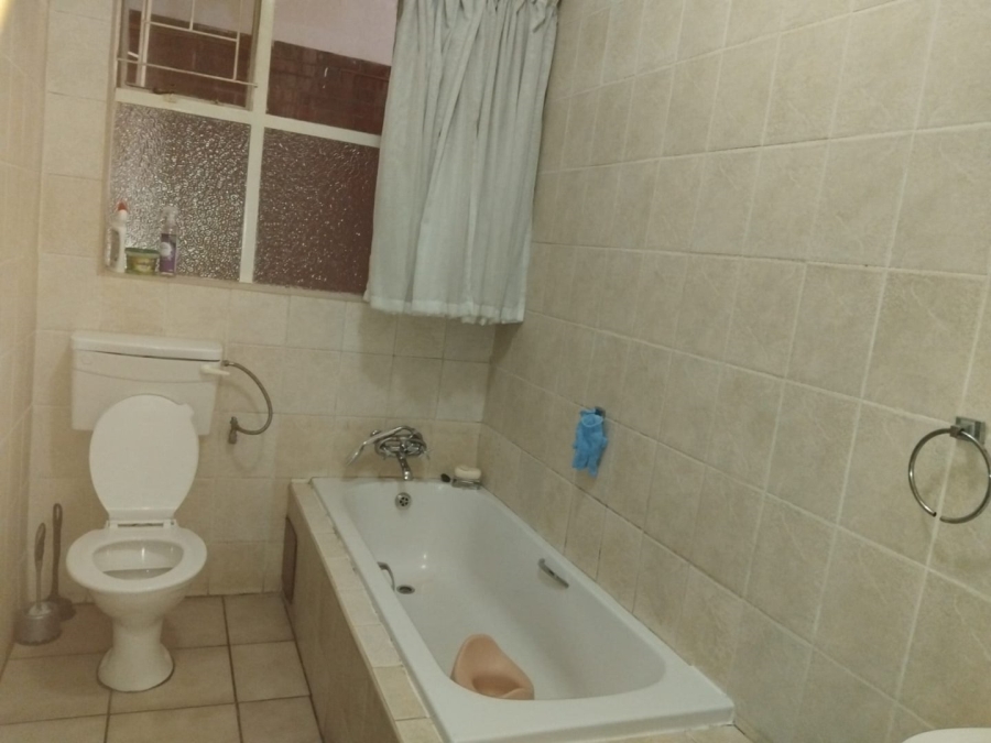 1 Bedroom Property for Sale in Springs Central Gauteng