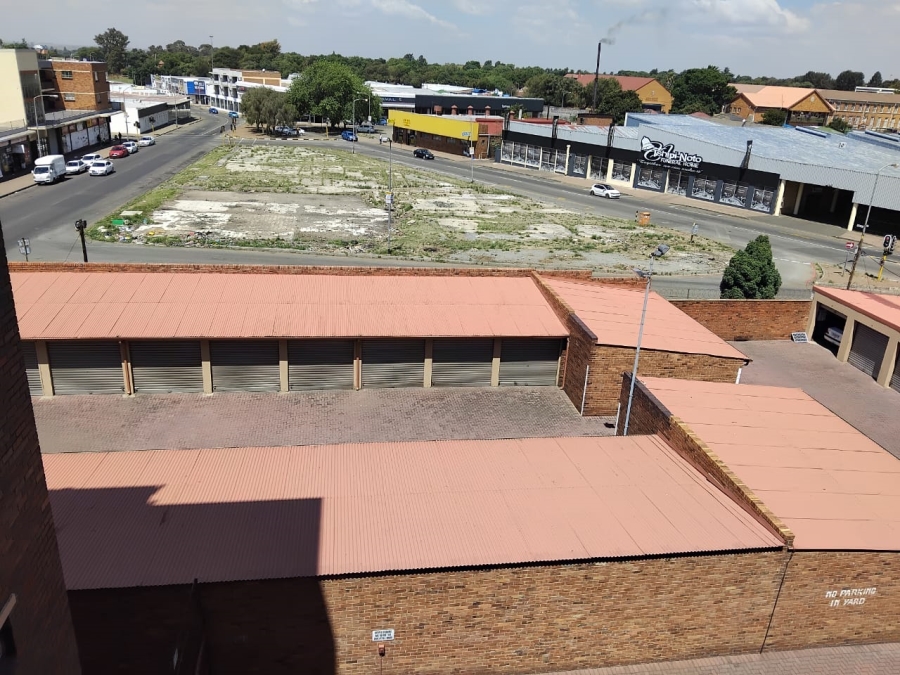 1 Bedroom Property for Sale in Springs Central Gauteng