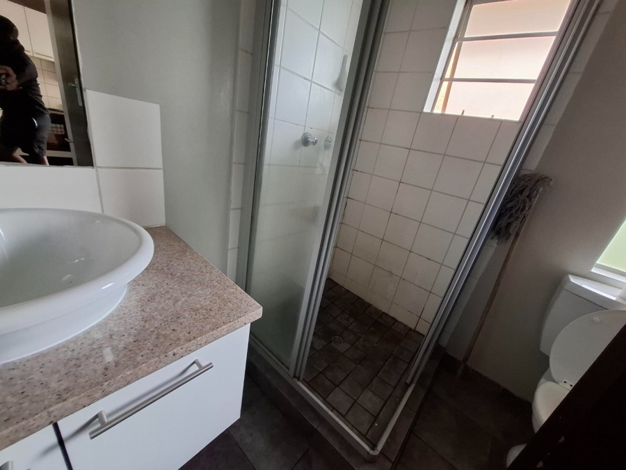 2 Bedroom Property for Sale in Hillcrest Gauteng
