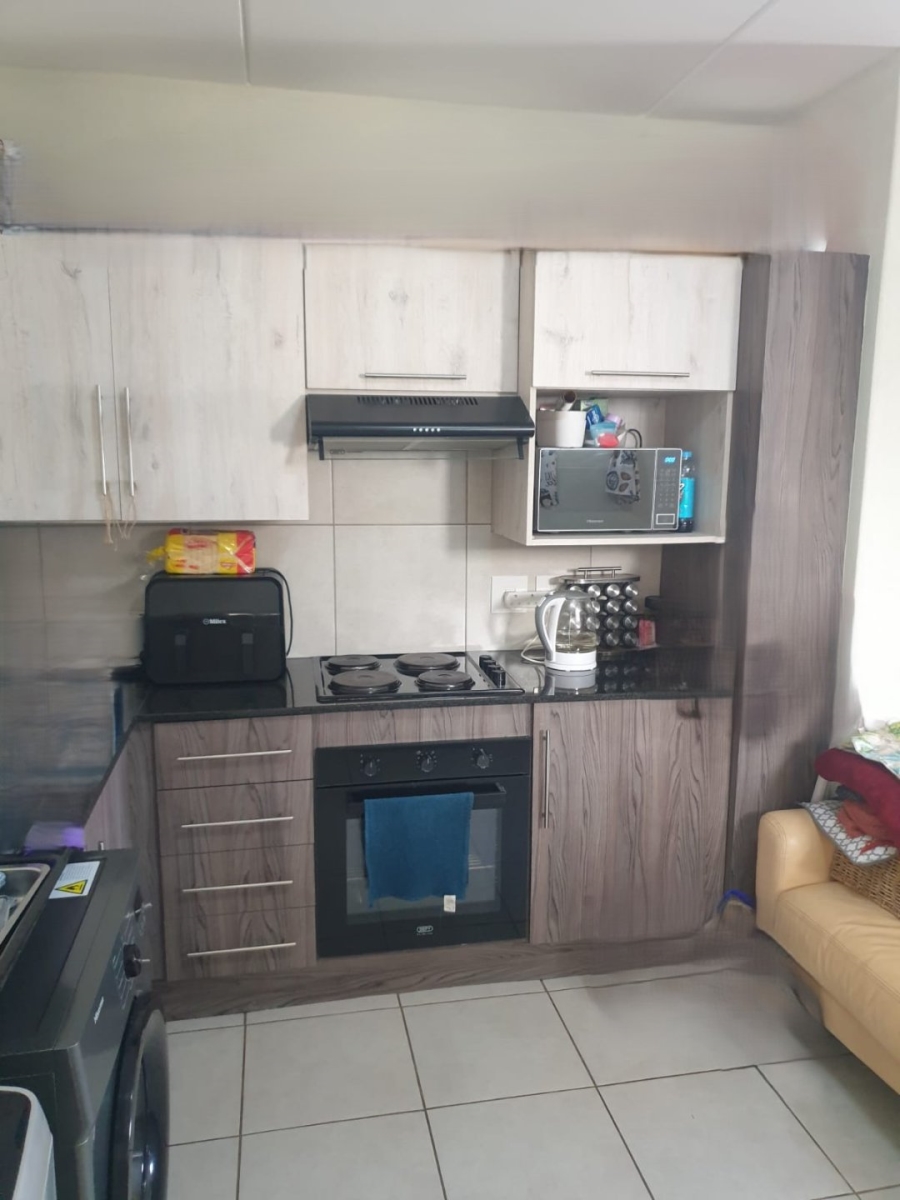 2 Bedroom Property for Sale in Norton Park Gauteng