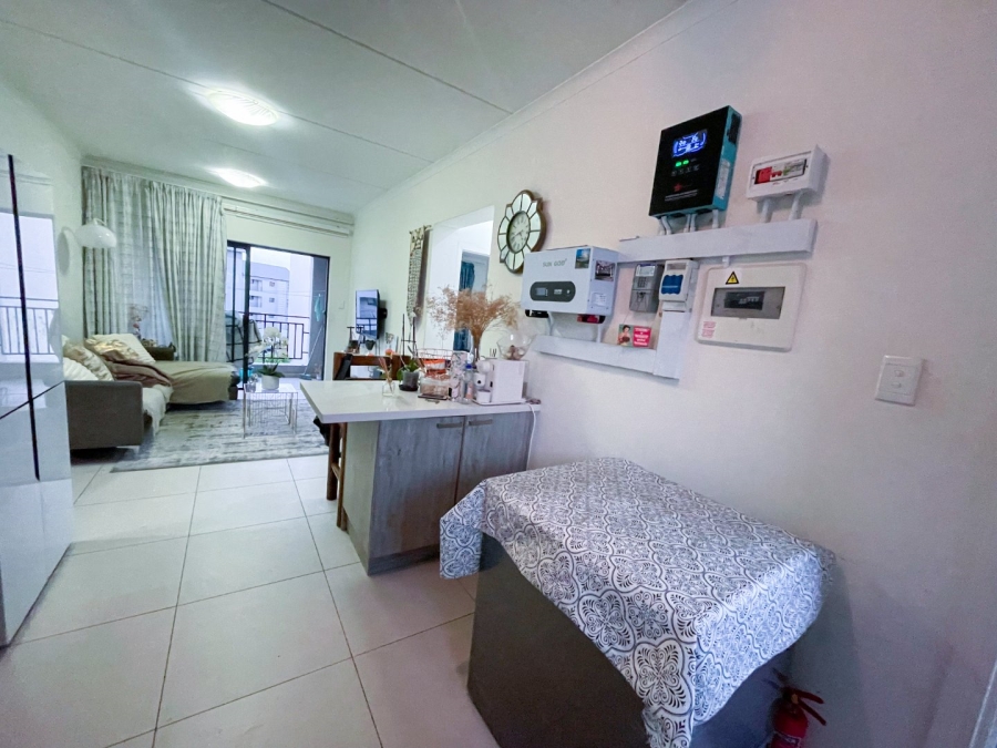 To Let 3 Bedroom Property for Rent in Erand Gardens Gauteng