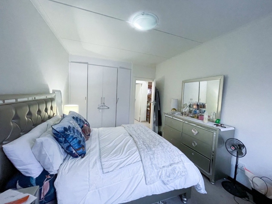 To Let 3 Bedroom Property for Rent in Erand Gardens Gauteng