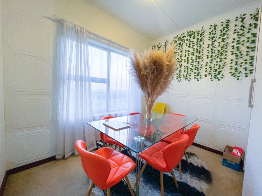 To Let 3 Bedroom Property for Rent in Erand Gardens Gauteng