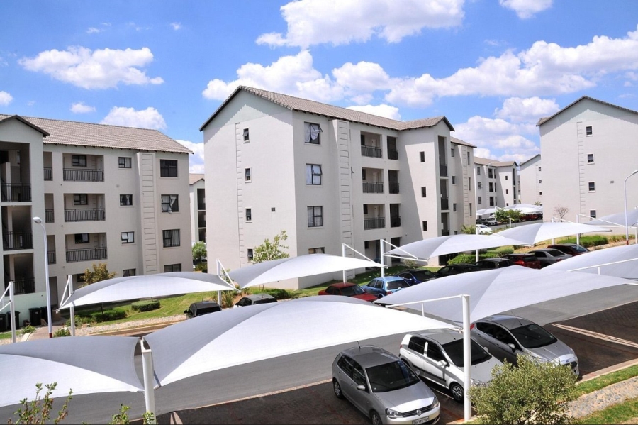 To Let 3 Bedroom Property for Rent in Erand Gardens Gauteng