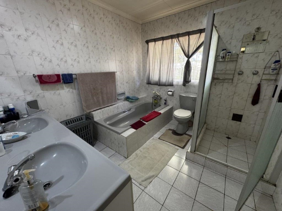 4 Bedroom Property for Sale in Bergsig Gauteng
