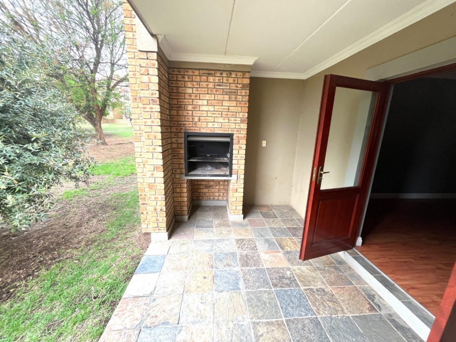 To Let 2 Bedroom Property for Rent in Carlswald Gauteng