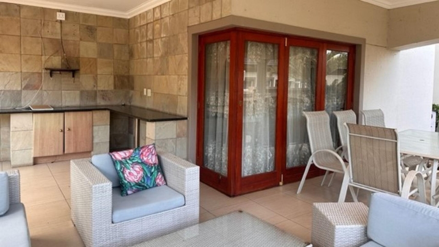 To Let 6 Bedroom Property for Rent in Blue Valley Golf Estate Gauteng