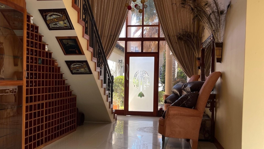 To Let 6 Bedroom Property for Rent in Blue Valley Golf Estate Gauteng