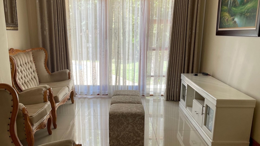 To Let 6 Bedroom Property for Rent in Blue Valley Golf Estate Gauteng