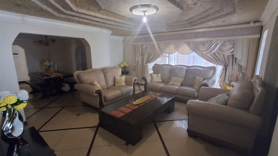 5 Bedroom Property for Sale in Soshanguve M Gauteng