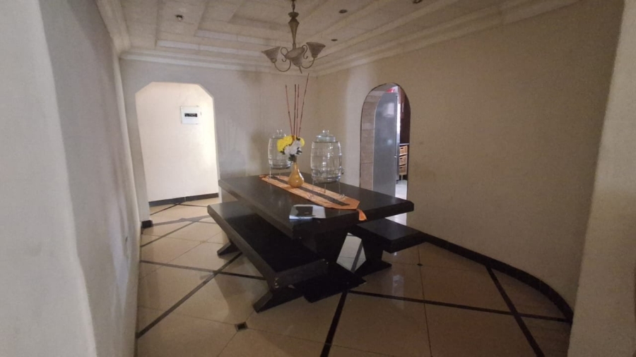 5 Bedroom Property for Sale in Soshanguve M Gauteng