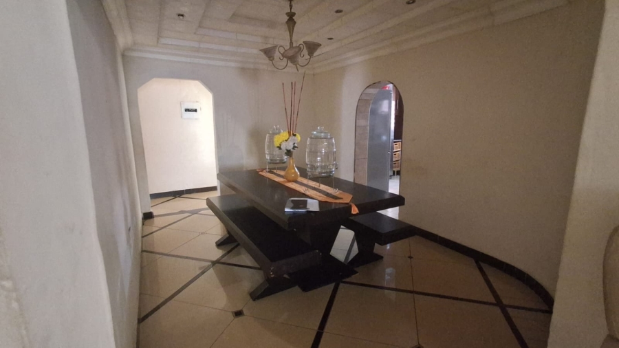 5 Bedroom Property for Sale in Soshanguve M Gauteng