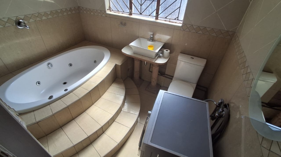 5 Bedroom Property for Sale in Soshanguve M Gauteng