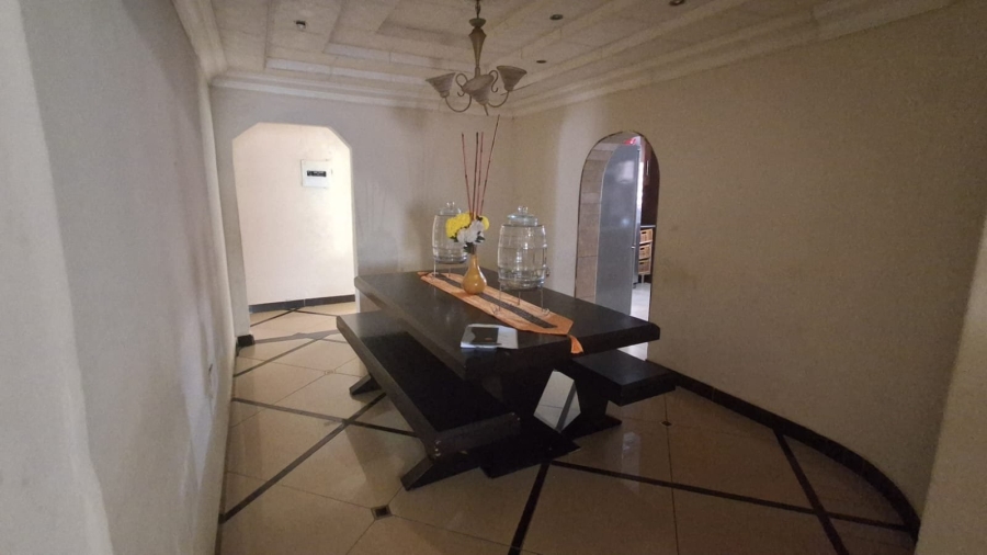 5 Bedroom Property for Sale in Soshanguve M Gauteng