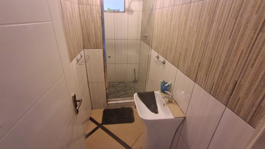5 Bedroom Property for Sale in Soshanguve M Gauteng