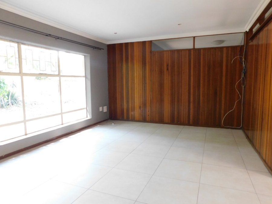 To Let 4 Bedroom Property for Rent in Morehill Gauteng