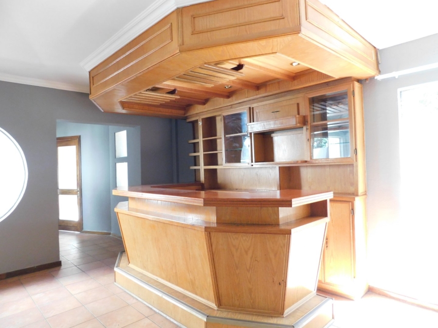 To Let 4 Bedroom Property for Rent in Morehill Gauteng