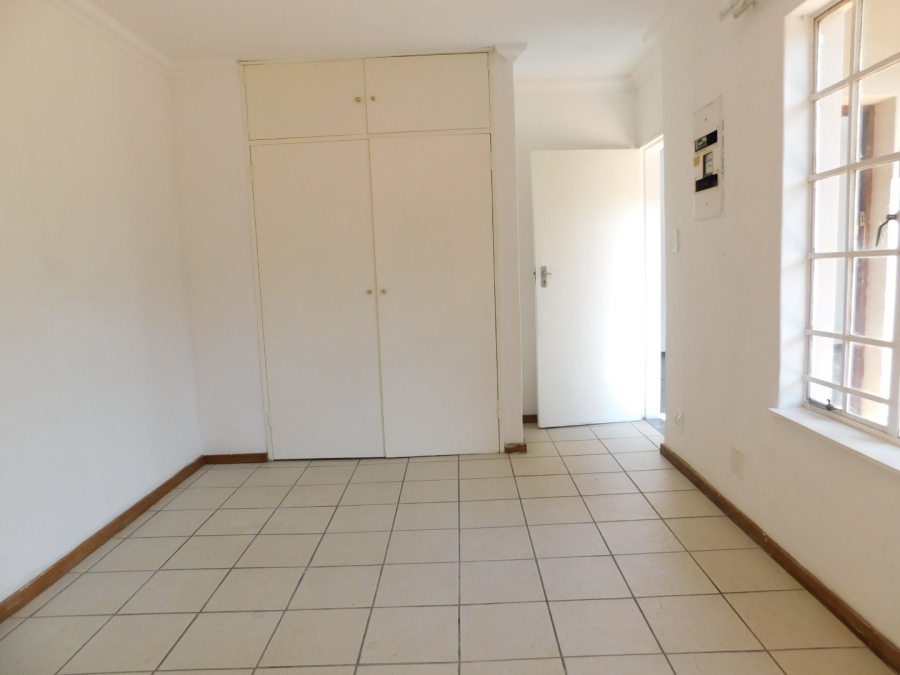 To Let 4 Bedroom Property for Rent in Morehill Gauteng