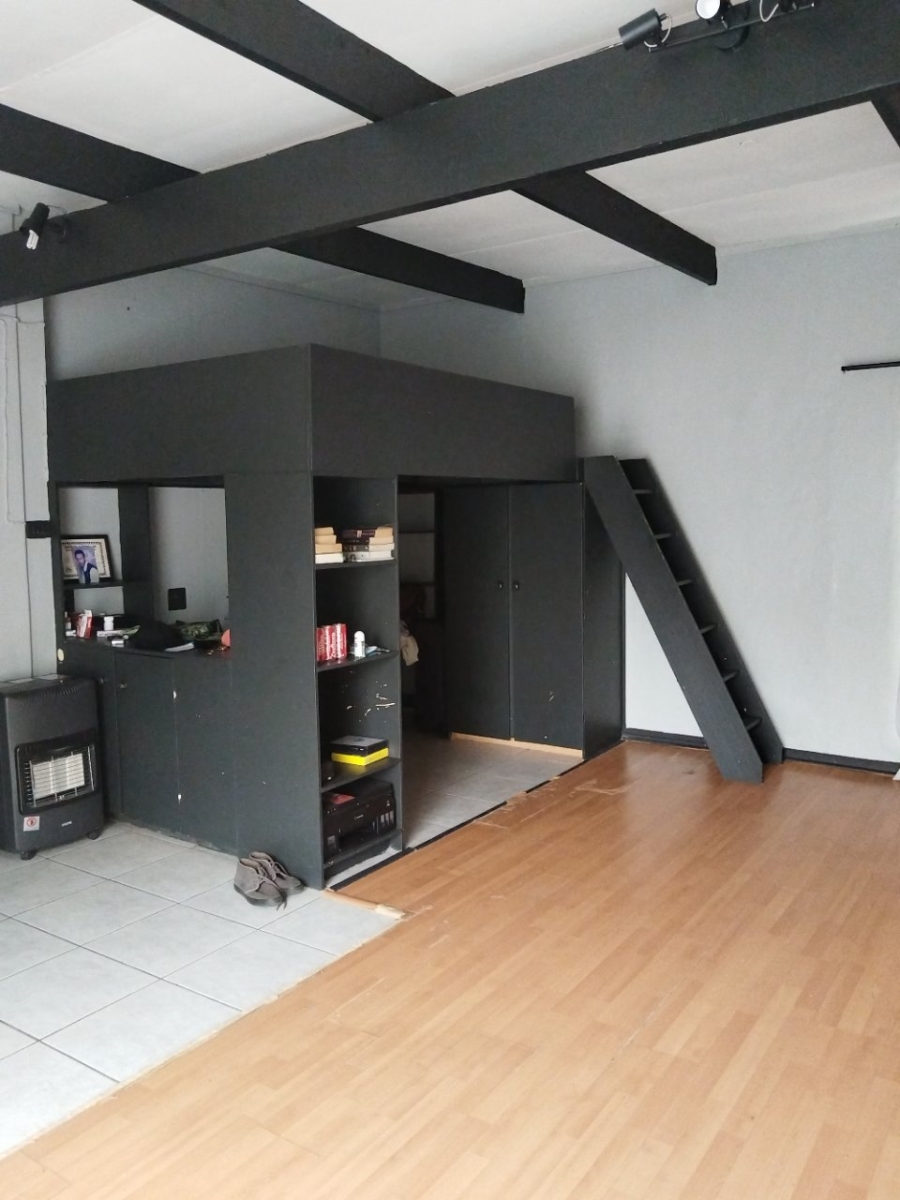 5 Bedroom Property for Sale in Constantia Park Gauteng