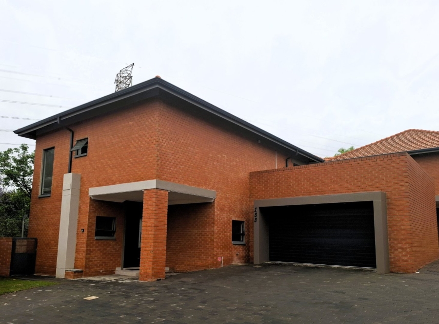 To Let 3 Bedroom Property for Rent in Olympus AH Gauteng
