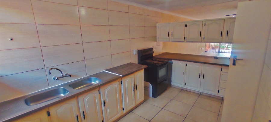 2 Bedroom Property for Sale in Vanderbijlpark SW 1 Gauteng