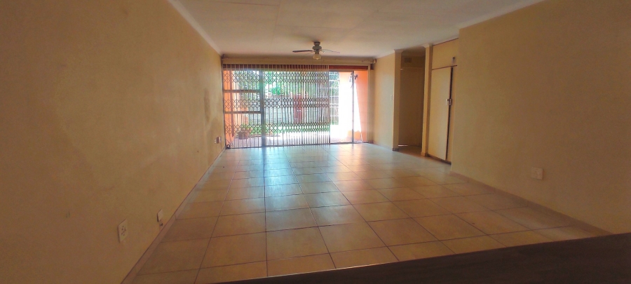 2 Bedroom Property for Sale in Vanderbijlpark SW 1 Gauteng
