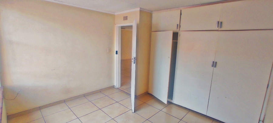 2 Bedroom Property for Sale in Vanderbijlpark SW 1 Gauteng