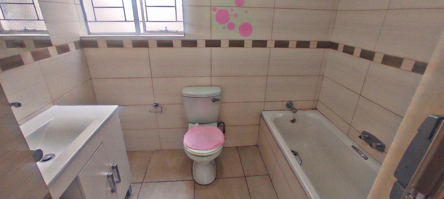 2 Bedroom Property for Sale in Vanderbijlpark SW 1 Gauteng