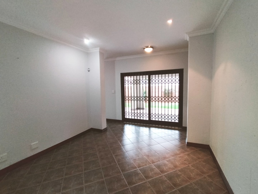 To Let 3 Bedroom Property for Rent in Pierre Van Ryneveld Gauteng