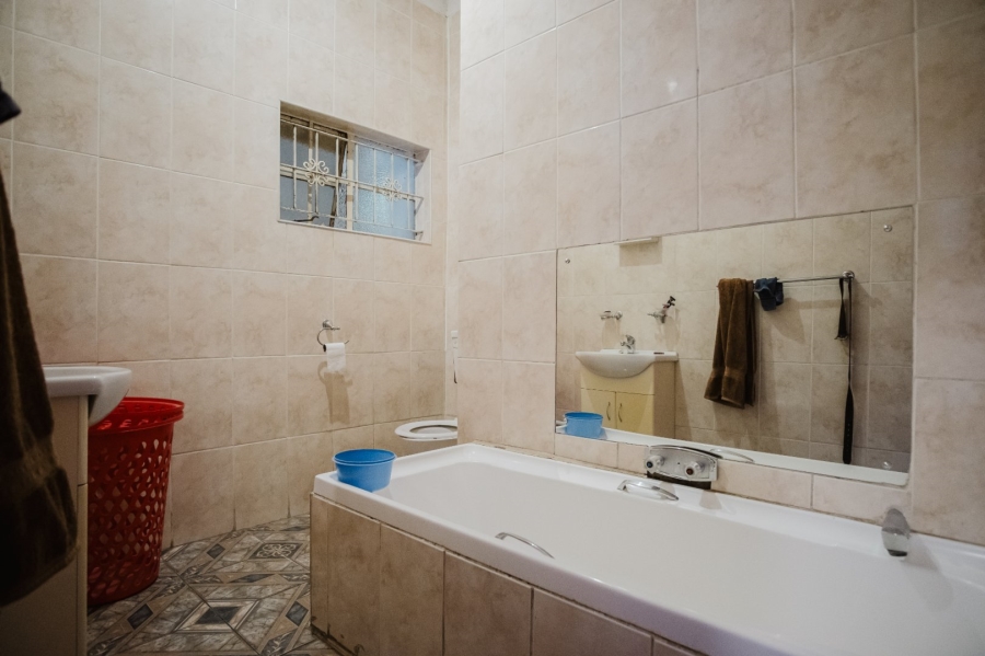 3 Bedroom Property for Sale in Turf Club Gauteng