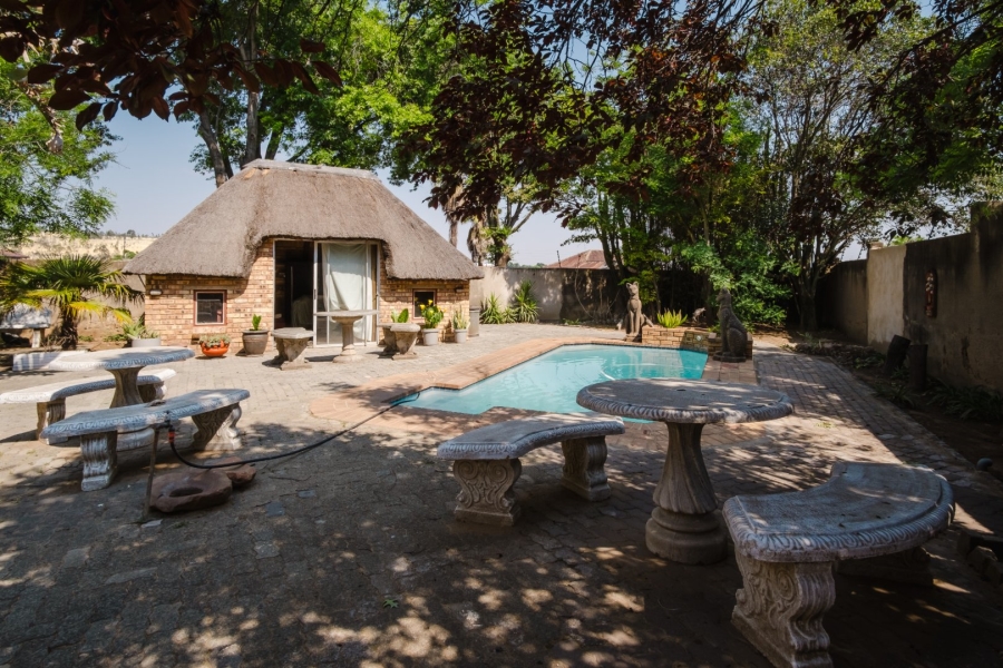 3 Bedroom Property for Sale in Turf Club Gauteng