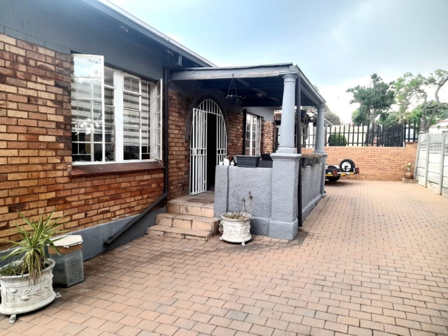 3 Bedroom Property for Sale in Rosettenville Gauteng