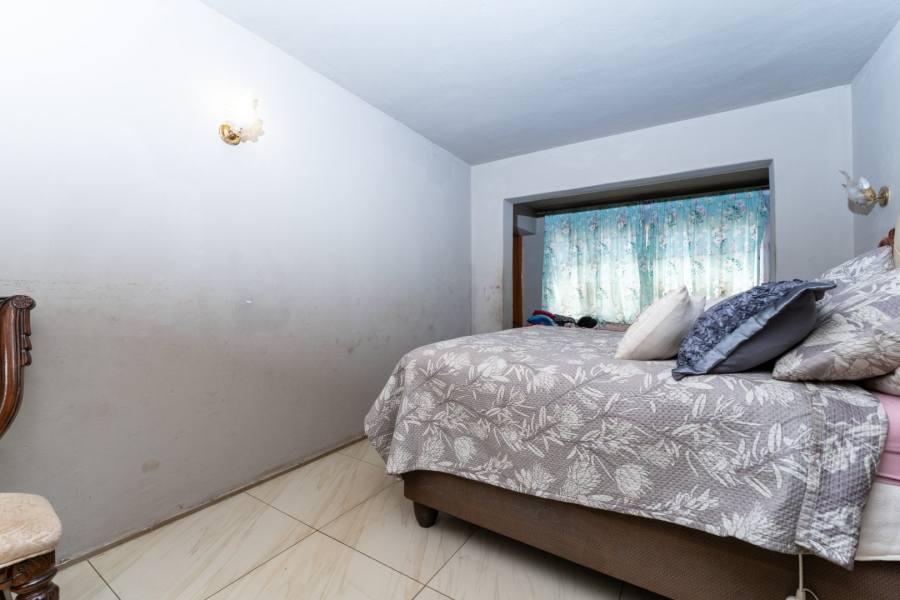 4 Bedroom Property for Sale in Zakariyya Park Gauteng