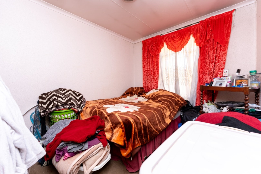 4 Bedroom Property for Sale in Zakariyya Park Gauteng