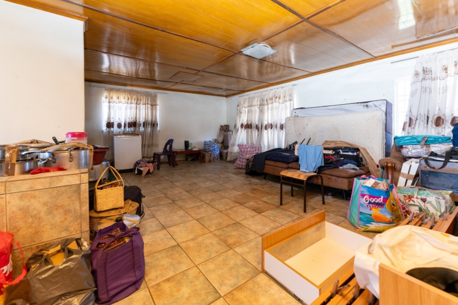 4 Bedroom Property for Sale in Zakariyya Park Gauteng