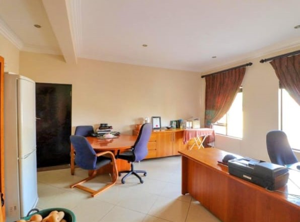 5 Bedroom Property for Sale in Summerset Gauteng