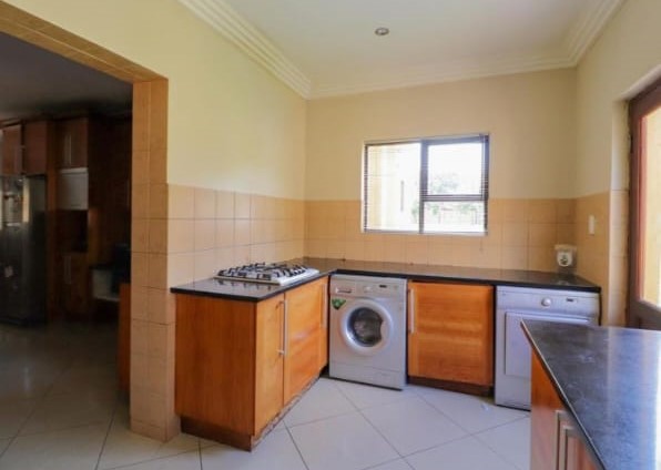 5 Bedroom Property for Sale in Summerset Gauteng