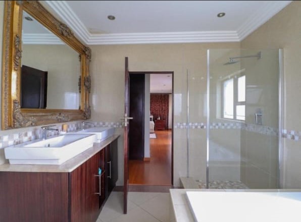 5 Bedroom Property for Sale in Summerset Gauteng
