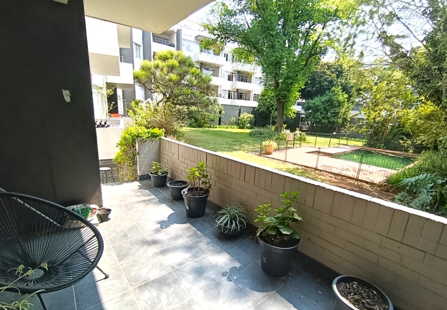 To Let 2 Bedroom Property for Rent in Illovo Gauteng
