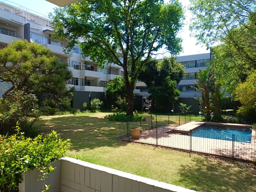 To Let 2 Bedroom Property for Rent in Illovo Gauteng