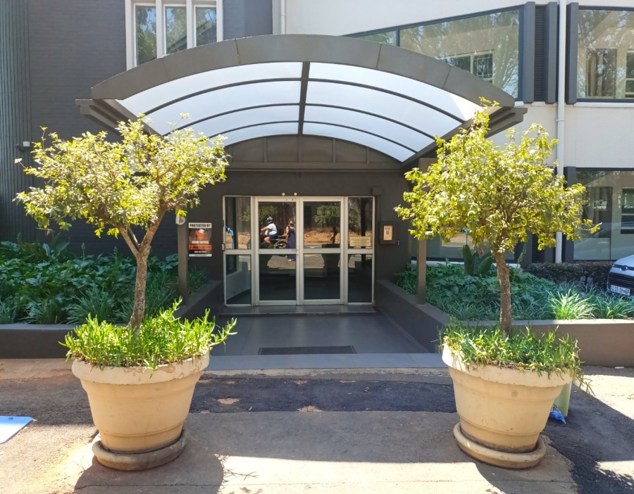 To Let 2 Bedroom Property for Rent in Illovo Gauteng